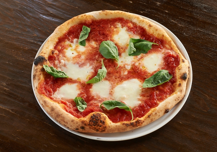 マルゲリータ本体価格:1,200円(税抜き) 1,320円(税込)