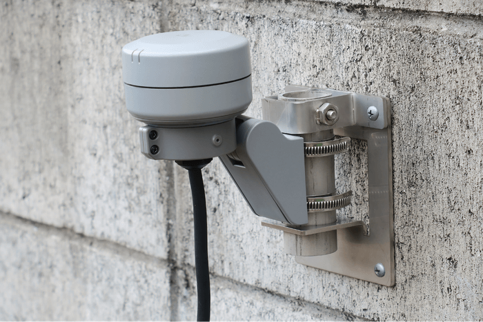 (例)オプション：壁面用取付金具