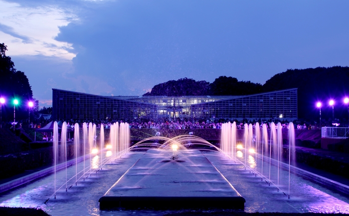 「大温室夜間公開」 令和７年７月撮影