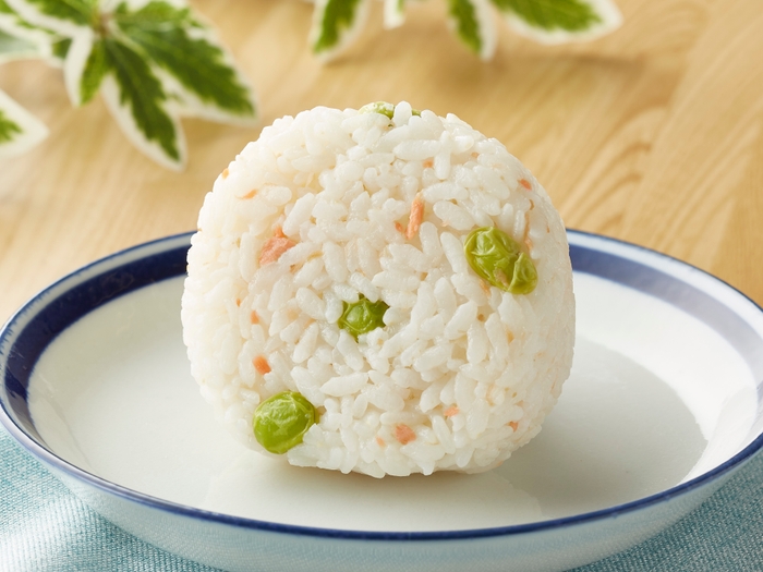 枝豆と秋鮭のごはん商品画像(画像はイメージです。)