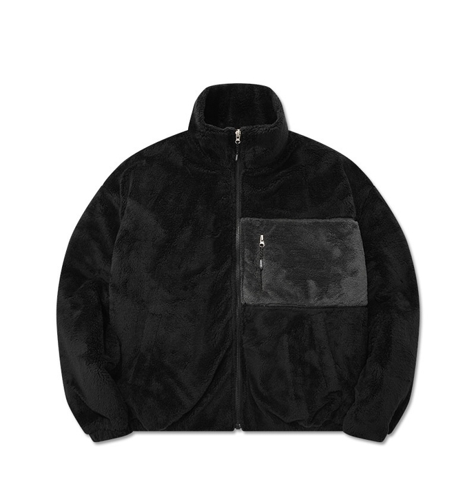 [ANOUTFIT]配色ポケットフリースジャンパー￥8,052(税込)