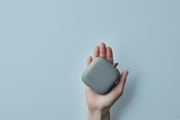 手のひらサイズで丸みを帯びたデザインでコンパクトなテレビチューナー