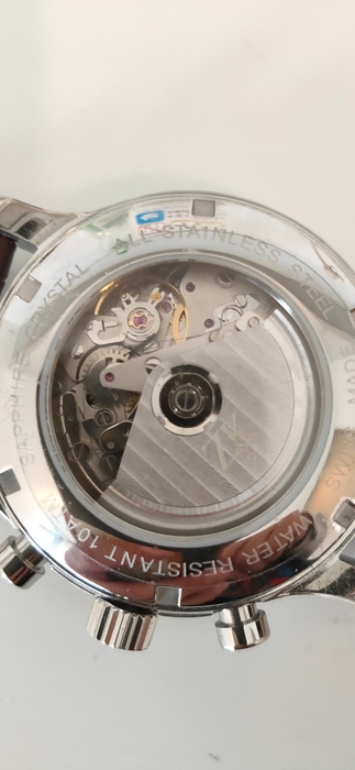 裏スケ2 SWISS MADEの刻印も。