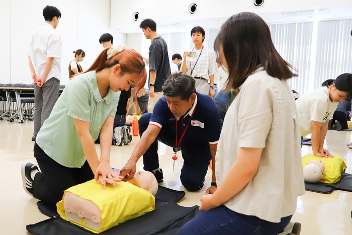 9月2日に実施した「防災・復興学入門B」実技講習の様子