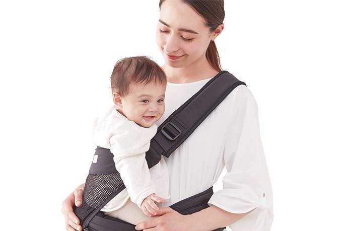 サッと装着&手軽にサポートできるシングルショルダーベルト