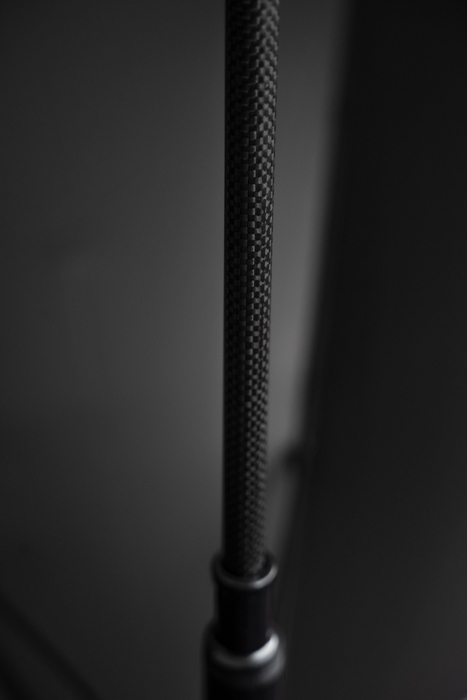 中棒と親骨がカーボンファイバー　2