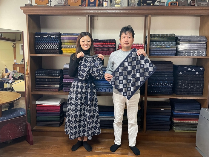 野村織物 4代目周太郎さんと奥様(野村 さやかさん)