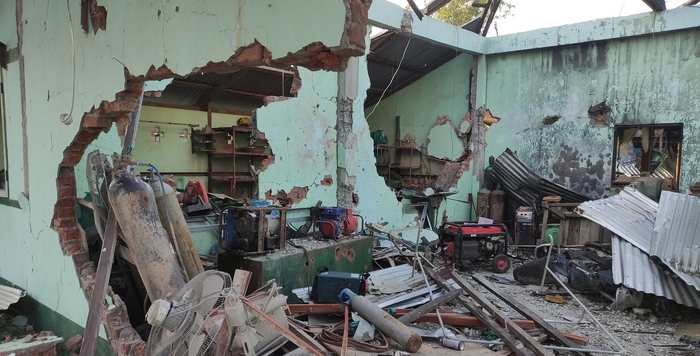 破壊された事務所