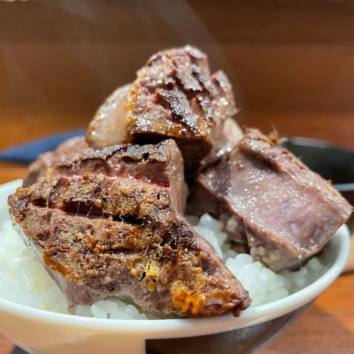 牛ハツをオンザオイス!