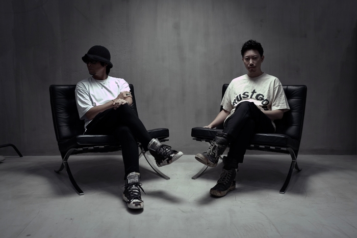 R26 :Amazing JIRO(左) / Rita(右)