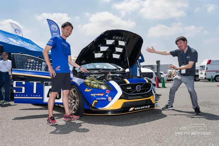 国内唯一のボルボレーシングカー ERST Racing　V40