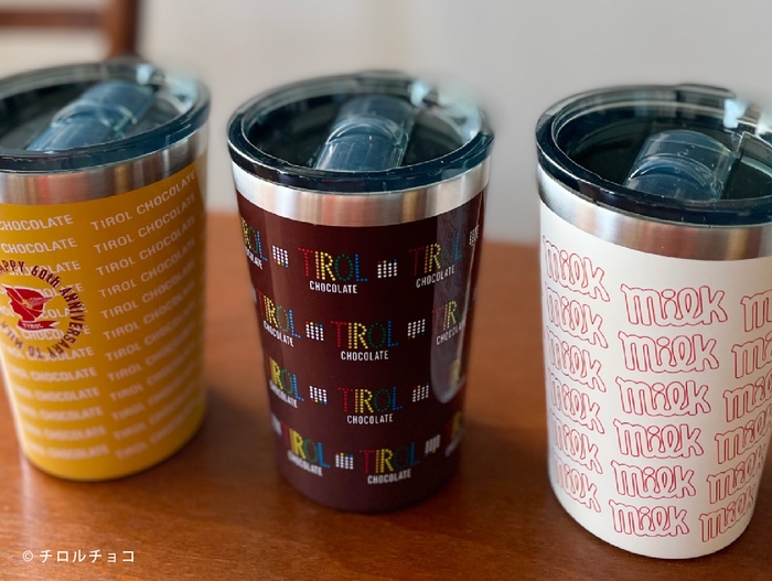 真空二層構造によって飲み物の冷たさをキープし、水滴もつかないステンレスタンブラー。蓋も開けやすく使い勝手の良いサイズ感でご自身用としてはもちろん、ギフトにもオススメです。