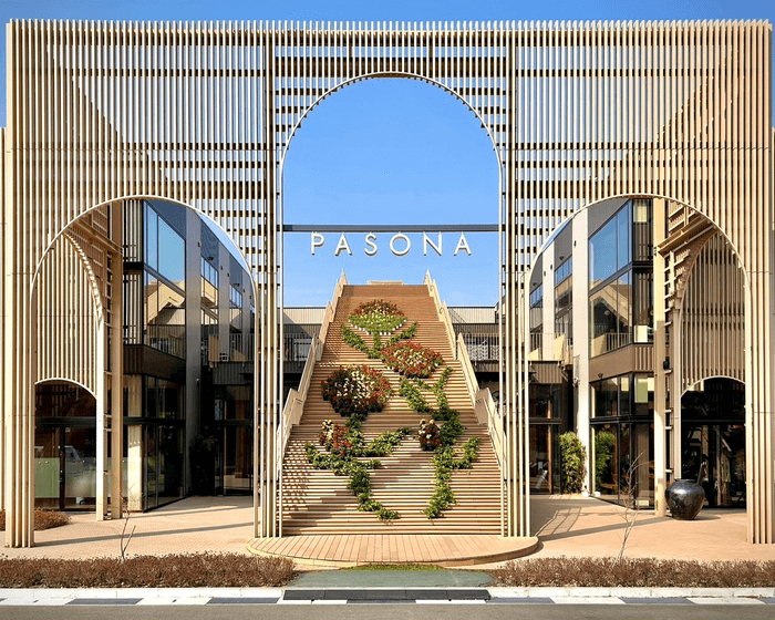 ▲はじまりの島 海神人の食卓 花階段