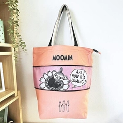 バッグが伸びる！？ムーミンのこのトートバッグは荷物の量に合わせてサイズが変えられます！