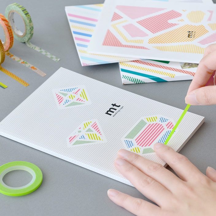 マスキングテープを貼れば表紙が完成 「mt博 2017 at TOLOT」開催記念!mt柄フォトブック登場