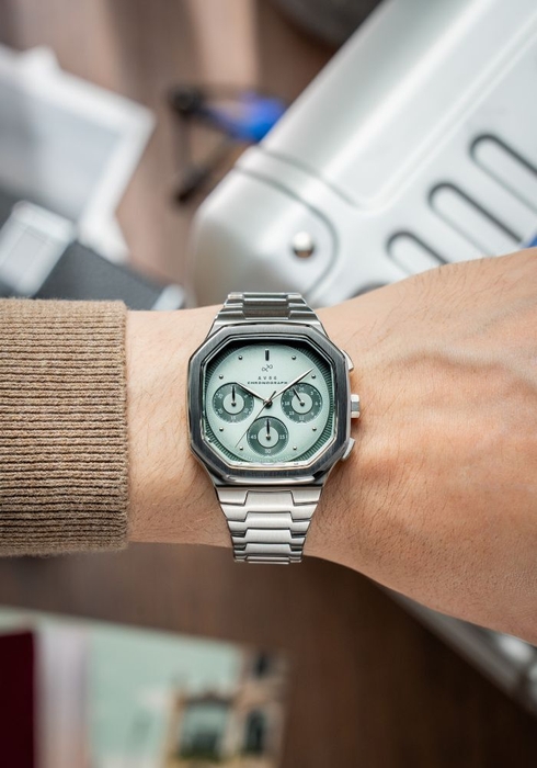 Light & Dark Blue：奥行きと立体感