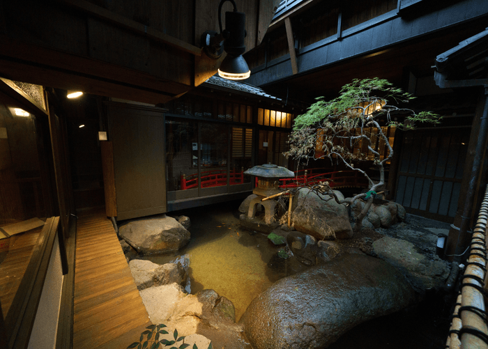 和牛ステーキ炉路 |  Wagyu Steak -ROJI-