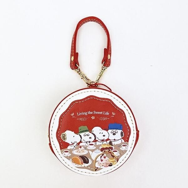 スヌーピーのスイーツがモチーフのポーチ