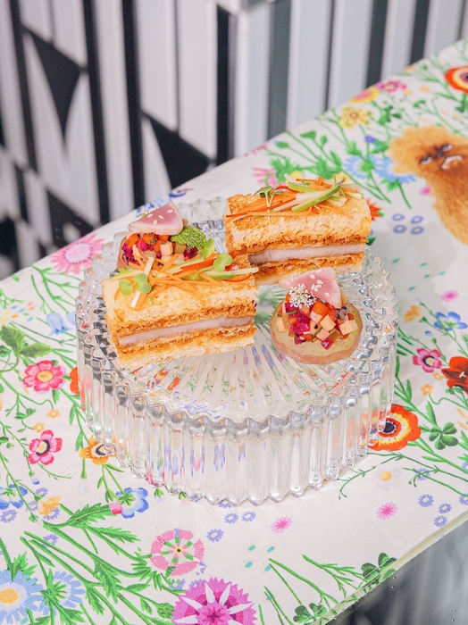 スレトシス・パーラー × ティース アフタヌーンティー:ソンクラーン・セレブレーションズ 「クリスピー・ポーク・サテ」