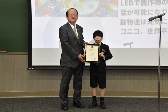 天野教授特別賞の福海博日さん