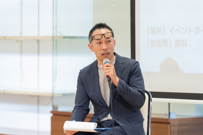 対談の模様:星敬太郎