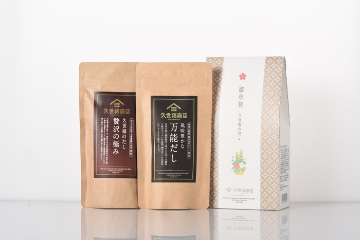 御年賀　久世福のだし2個セット （贅沢の極み8g×5包・万能だし8g×5包）：1,600円（税込）