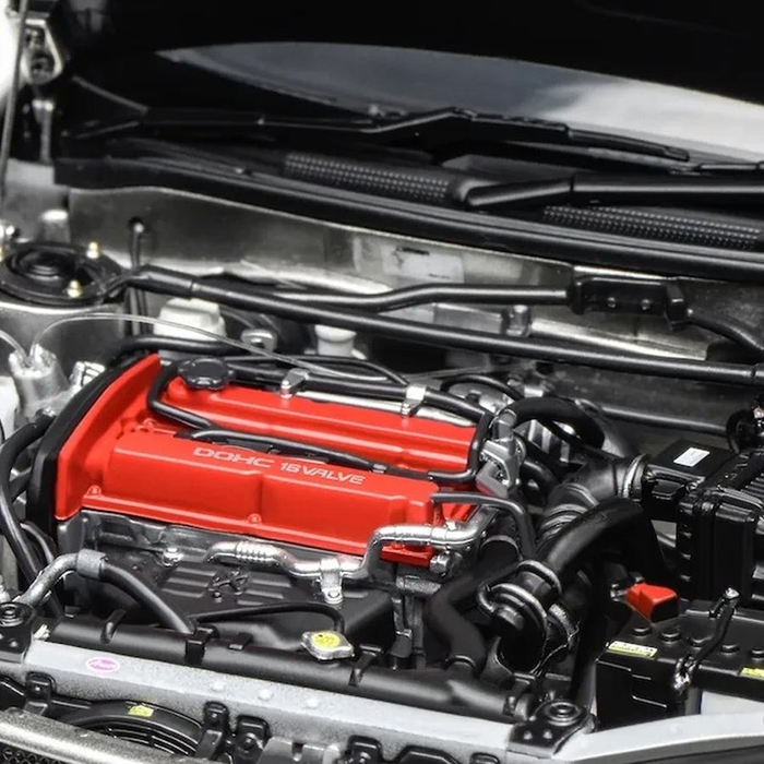 モーターヘリックス 1/18スケール M84001 三菱 Lancer Evolution IV ランサーエボリューション EVO Ⅳ Steel Silver Metallic