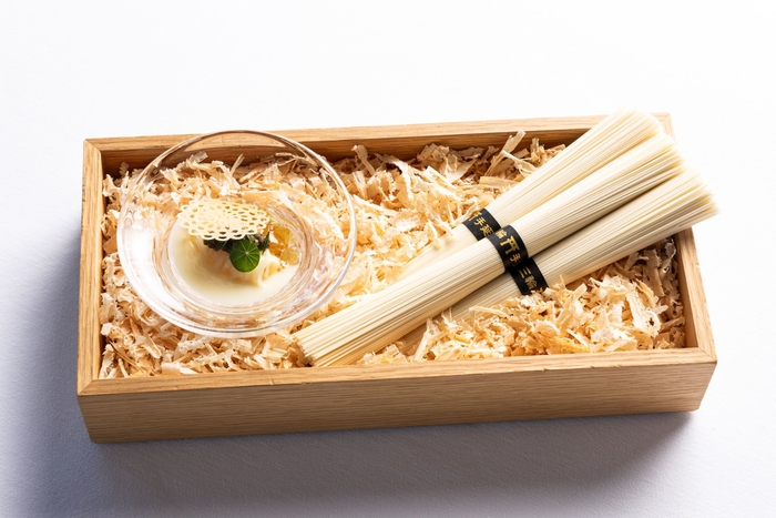 素麺造り発祥の地・三輪の素麺を使用