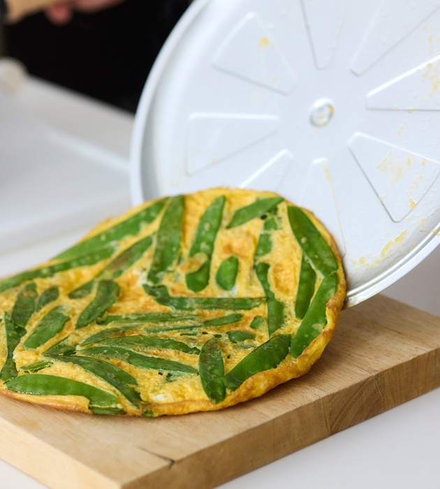 すべらせて取り出します