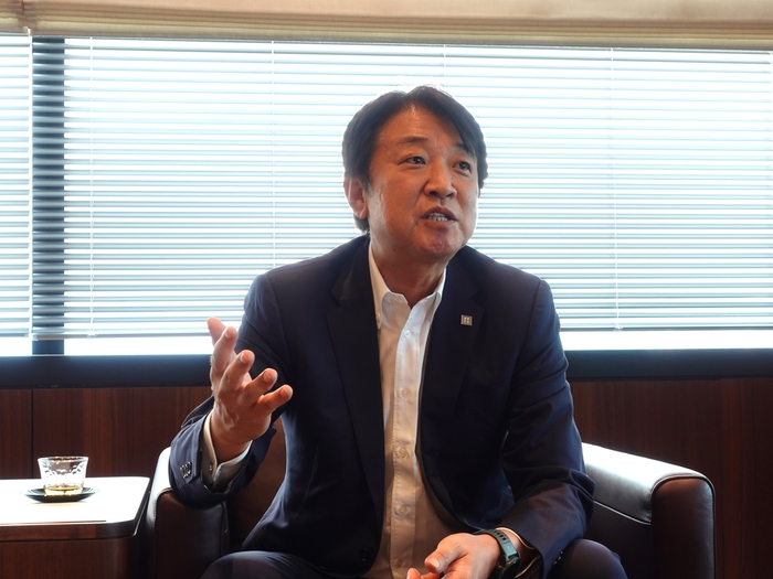 濱中 雄大(はまなか たけひろ) 株式会社property technologies 代表取締役社長CEO 株式会社ホームネット 代表取締役社長 1966年広島県尾道市生まれ。1988年大手不動産会社に入社。最年少営業本部長として全国拠点の新規展開を牽引。2000年12月に独立し、株式会社ホームネットを設立。2020年11月持株会社の株式会社property technologiesを設立し、現職。2022年12月に東京証券取引所グロース市場へ上場