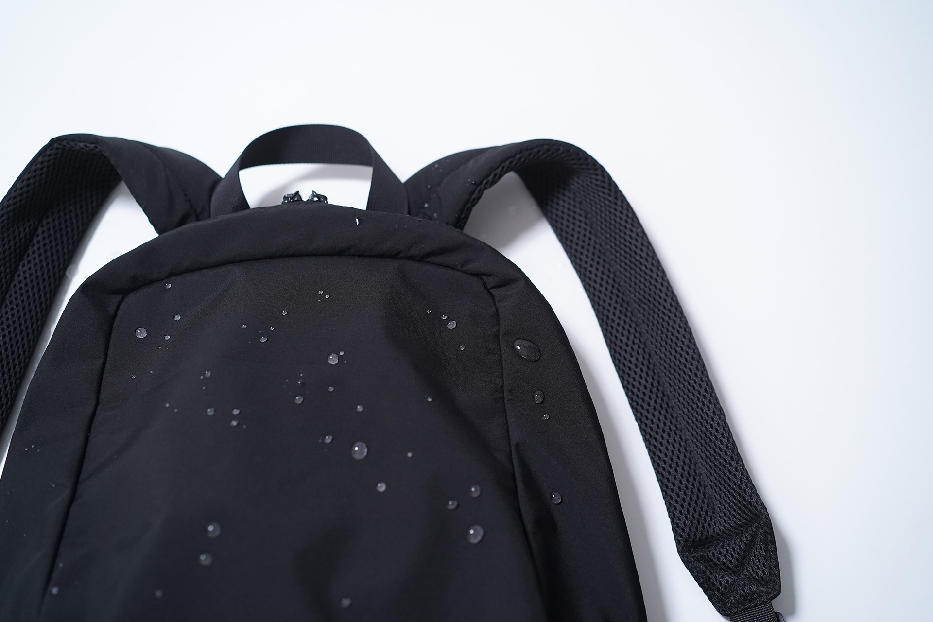 VEIL waterproof-01