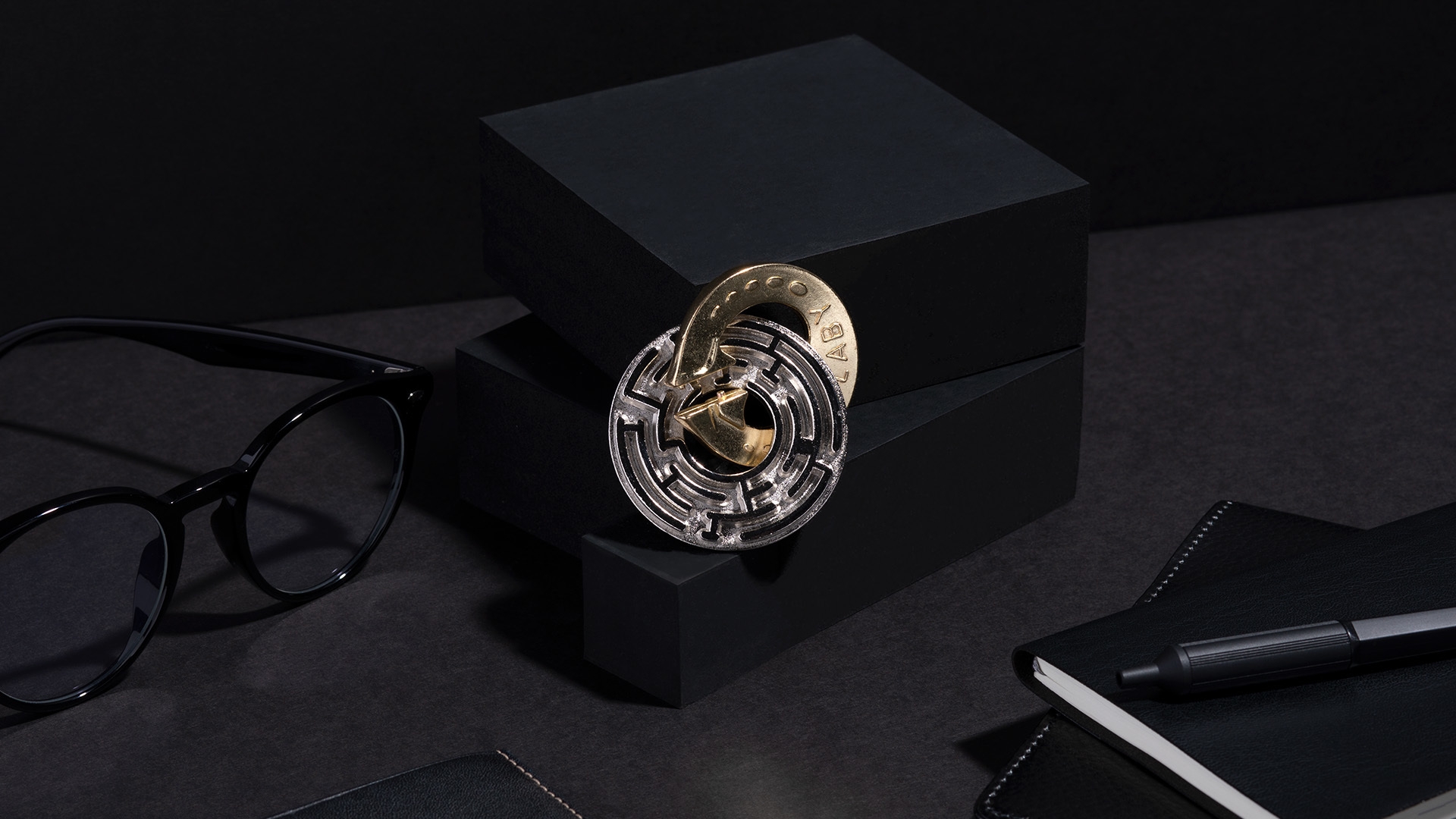 はずる キャスト ラビ ゴールド&シルバー