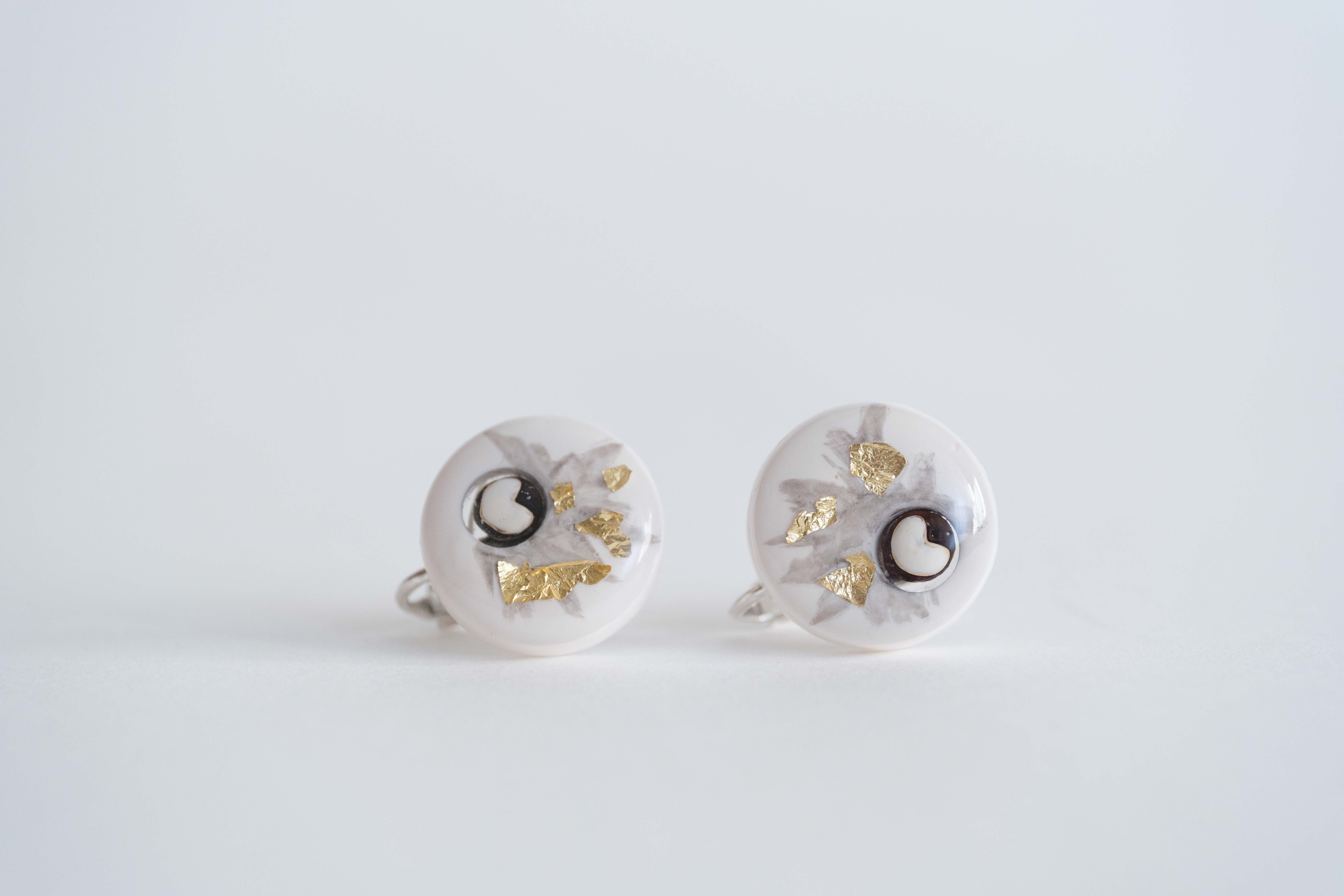 DNAを宿した“タネ”アクセサリー(ピアス)