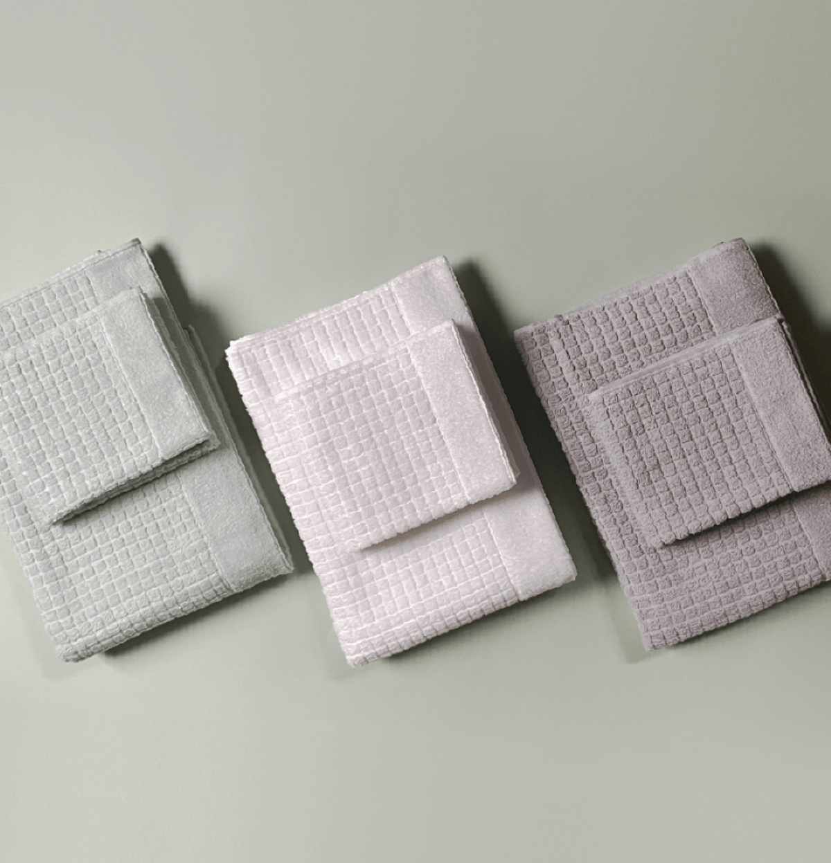 ウォーターブルー、ホワイト、パールグレー