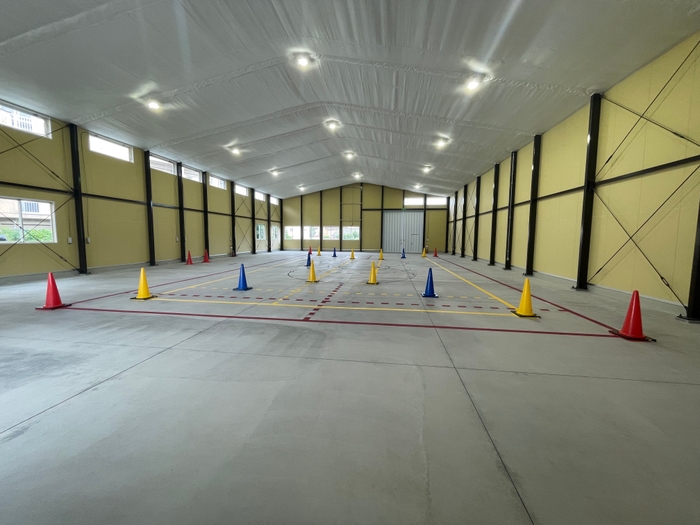 約467m2(141坪)・高さ6.9mの広々とした空間