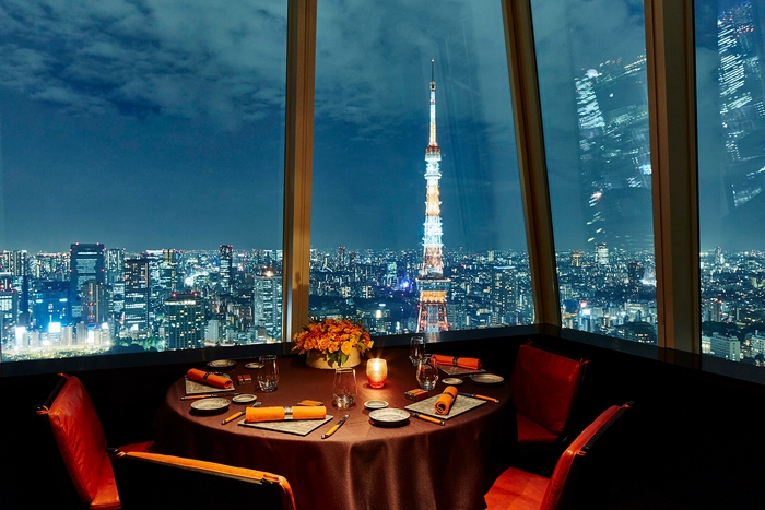 XEX ATAGO GREEN HILLS / Salvatore Cuomo Bros. 東京タワーを傍らに聖夜を鮮やかに彩ります