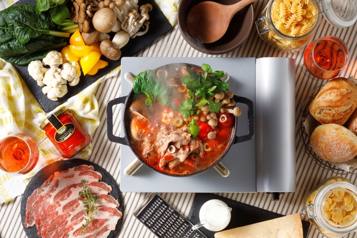 イタリア鍋食卓シーン