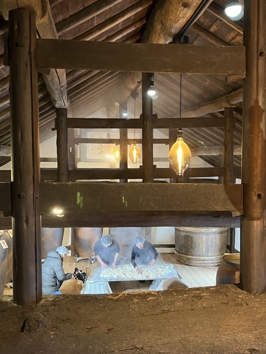 古代酒の仕込み作業の様子