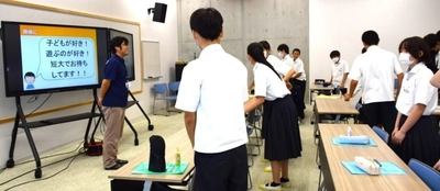 近畿大学九州短期大学が猪位金中学校で出張講義を実施　「からだの不思議を体験しよう」をテーマに本学の教員が講義