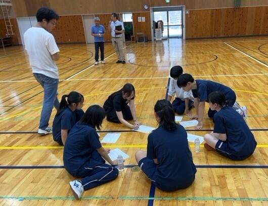 グループに分かれてレクリエーション!