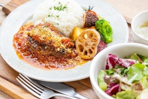 阿波黒牛のハンバーグプレート~チーズ&トマトソース~