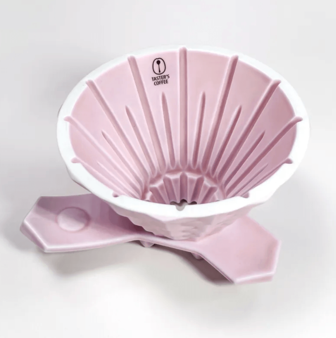 Jake Hu氏が独自に設計した抽出ドリッパー「CT62シリーズ」をはじめとする革新的なプロ向け器具