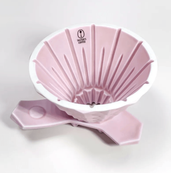 Jake Hu氏が独自に設計した抽出ドリッパー「CT62シリーズ」をはじめとする革新的なプロ向け器具