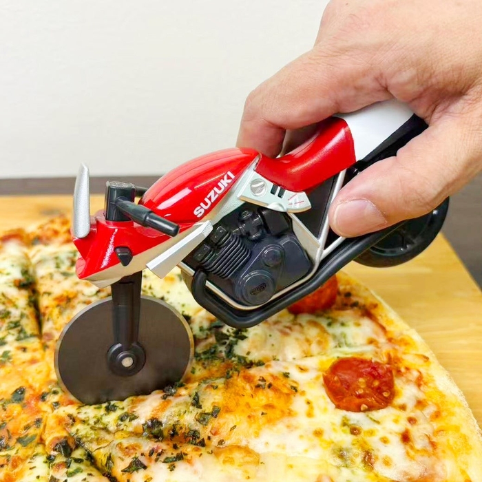 スズキのKATANA型ピザカッター「ピザカッターナ」