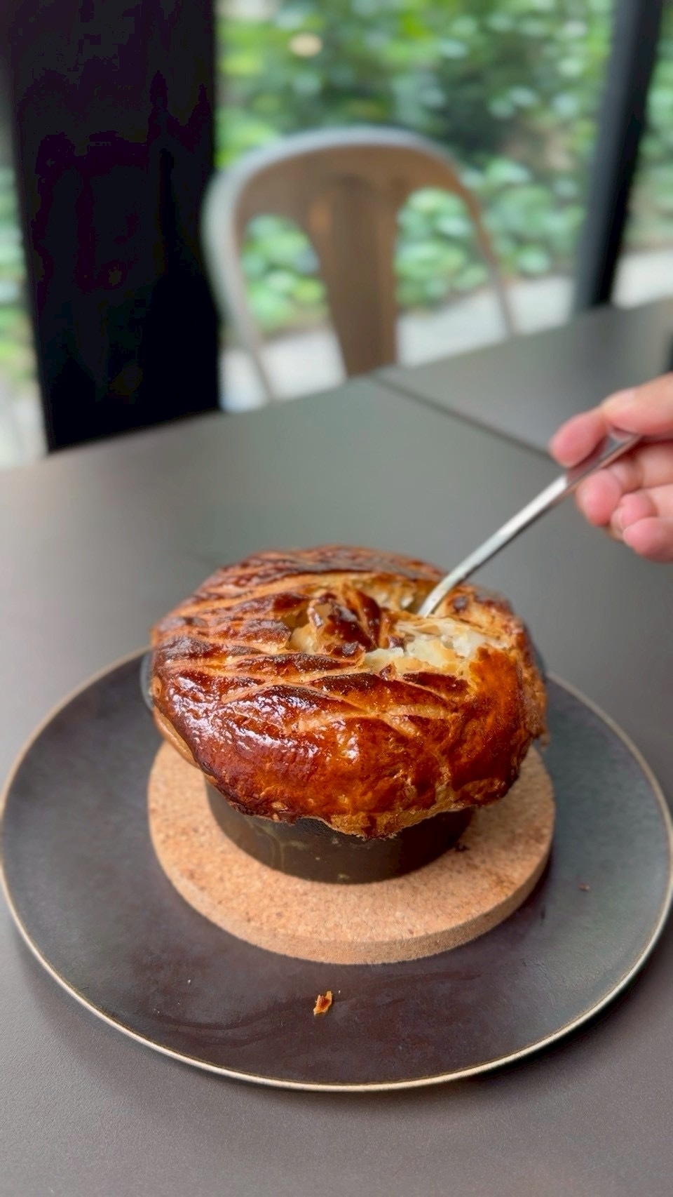 焼き立てのパイ