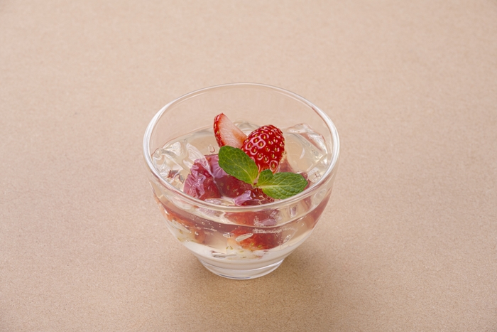 会津産ゆうやけベリーと純米大吟醸のゼリー 715円(税込)