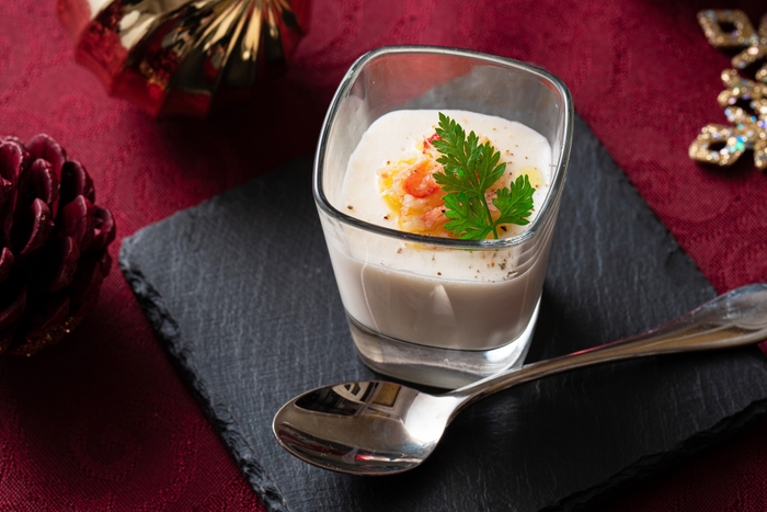 Amuse | カリフラワーのムース ズワイガニのサラダと共に