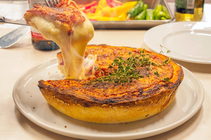 CHICAGO-STYLE DEEP DISH PIZZA