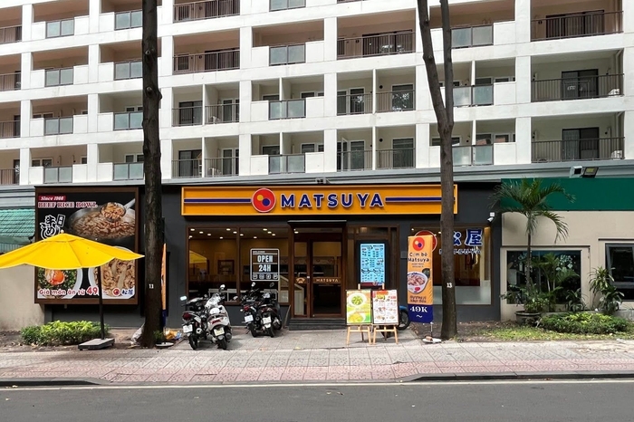 近隣の松屋