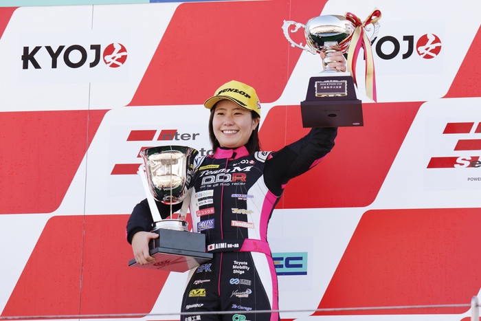 #17 斎藤愛未(Team M岡部自動車 D.D.R VITA)